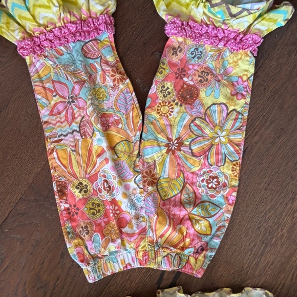 Floral Multicolor Ruffled Jumpsuit - Picture 4 of 7